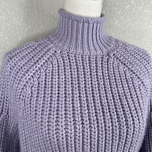 H&M Lavender Knit Cropped Mock Neck Long Sleeve Sweater Size XS - Picture 2 of 6